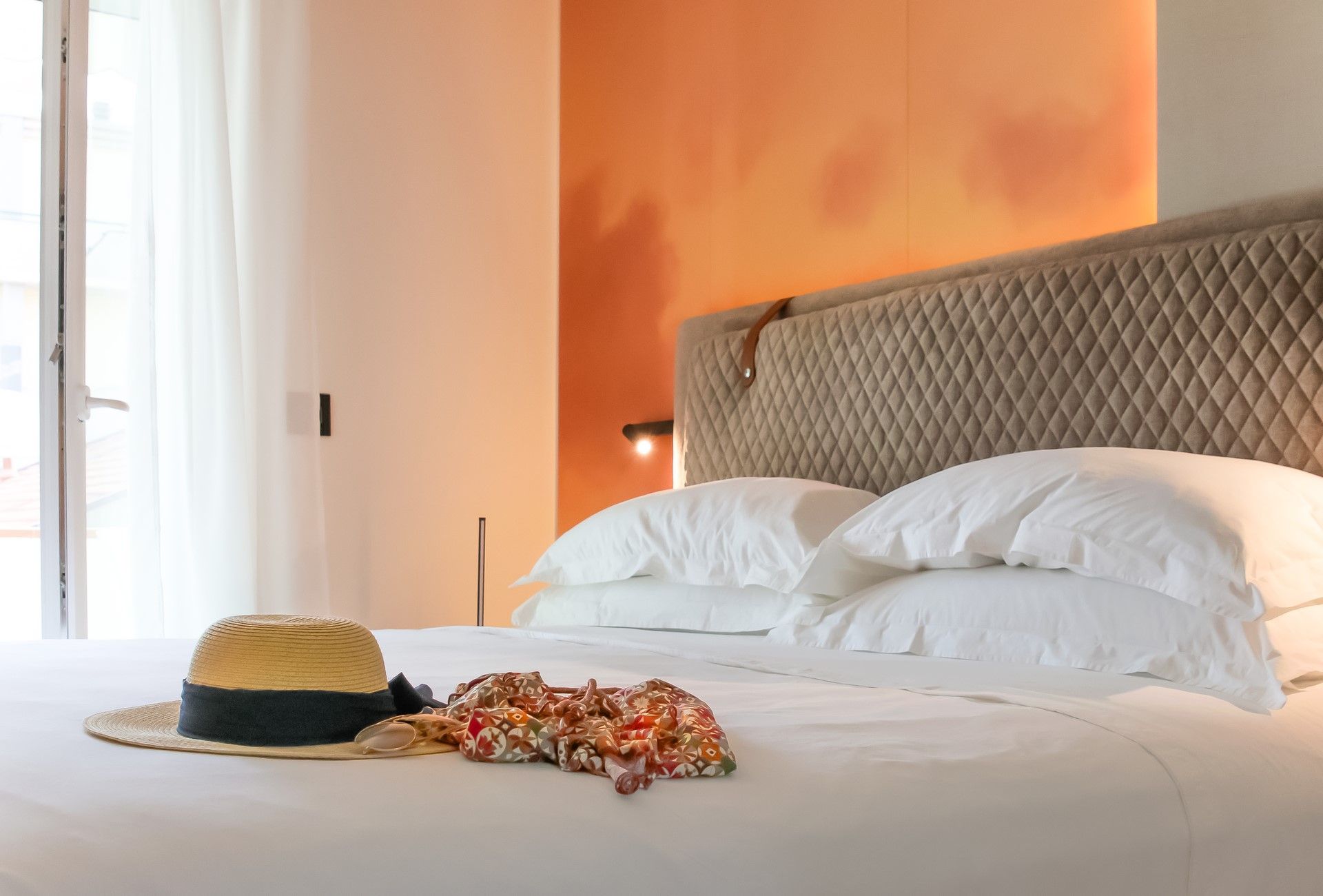 letto matrimoniale appartamento Luxury Etere di Amamare vicno al mare Giulanova a Teramo in Abruzzo